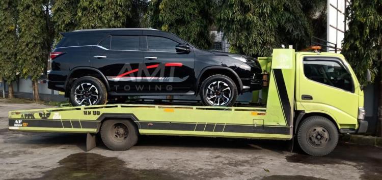 Layanan Jasa Towing Derek Gendong Kendaaran Murah dan Aman | Jogja | Semarang | Solo | Klaten | Bandung |